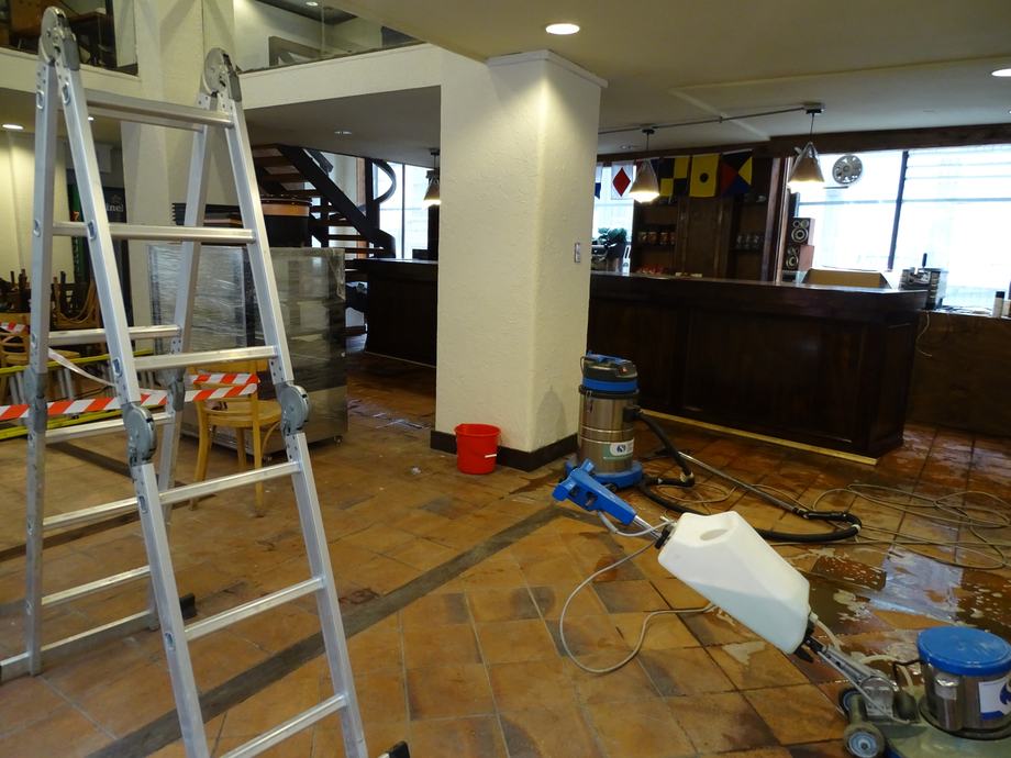 Trabajo realizado por Santander Limpieza 19