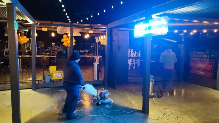 Trabajo realizado por Santander Limpieza 13